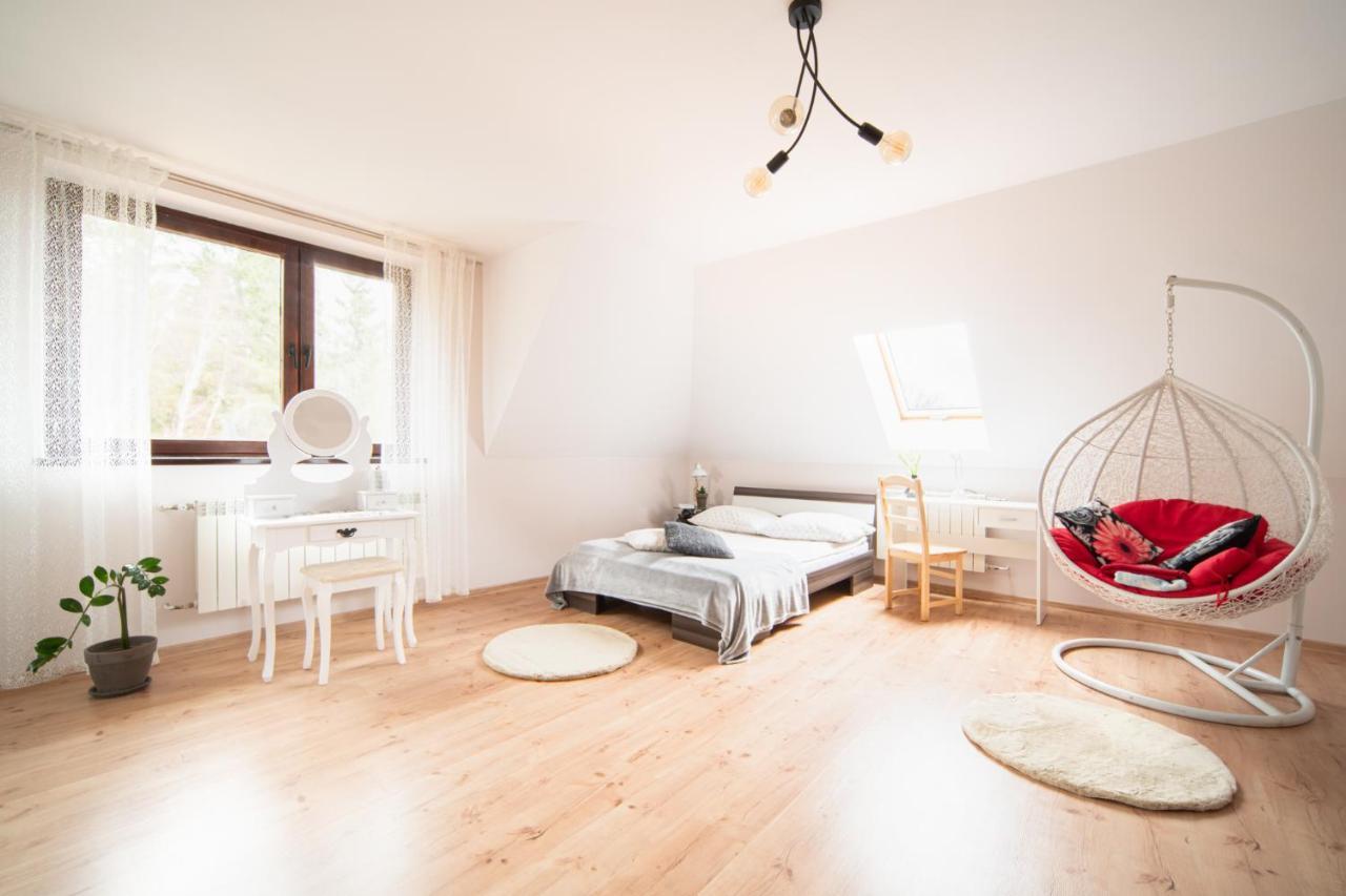 Dom Na Turystycznej Hotell Pyzowka Exteriör bild