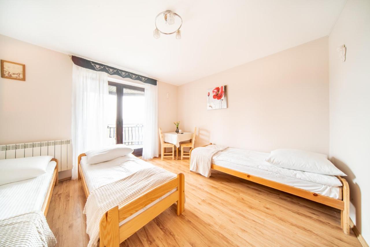 Dom Na Turystycznej Hotell Pyzowka Exteriör bild