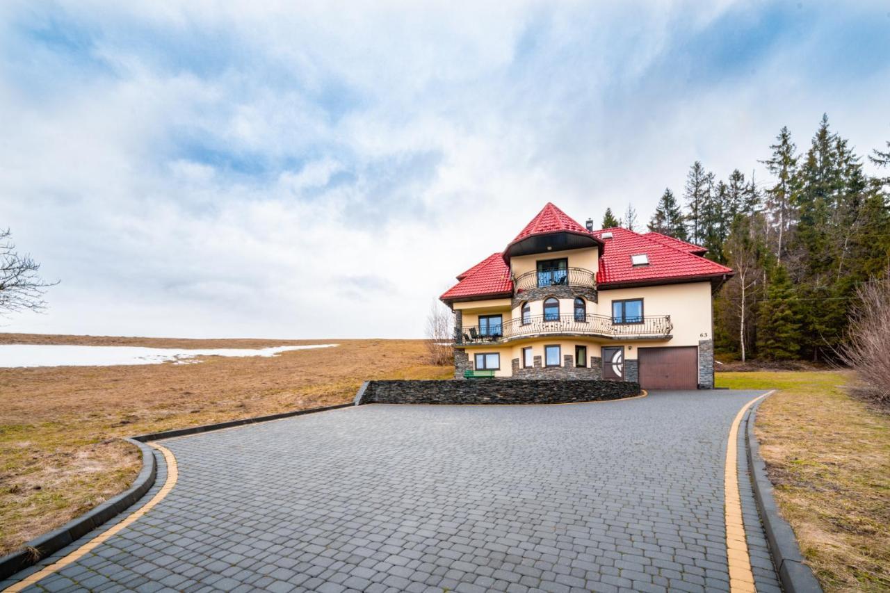Dom Na Turystycznej Hotell Pyzowka Exteriör bild